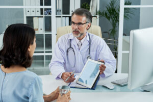 Choosing-the-Right-Doctor-for-Your-Treatment-A-Simple-Guide-for-Patients